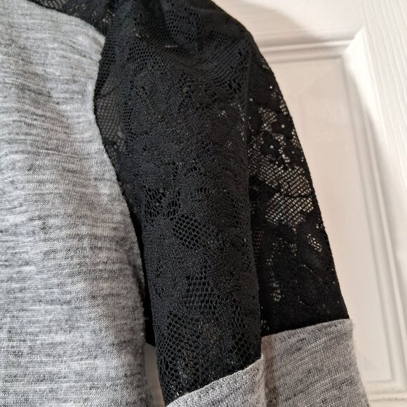 Zara Trafaluc sweater in pale gray cotton and black lace - Picture 4 of 10